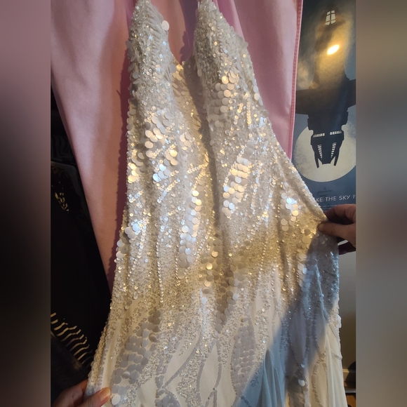 Stunning Glitzy Wedding or Prom dress - Picture 8 of 9